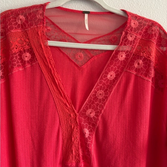 Free People ‘Lola’ Top V-Neck Long-Sleeve Ribbed Lace Women’s Medium Red - Picture 5 of 6